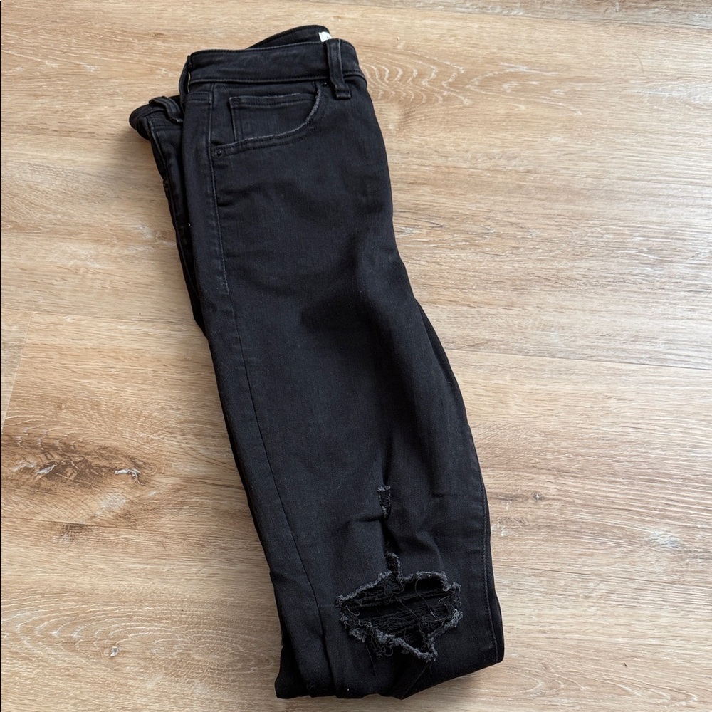 Abercrombie & Fitch Black Distressed Skinny Jeans